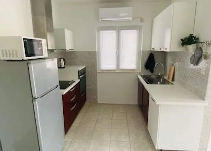 Brazza -